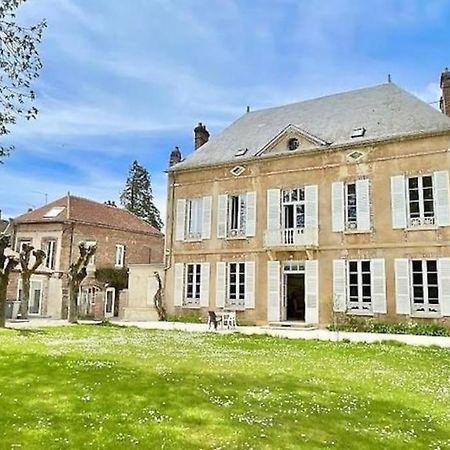 La Demeure De Margot - 24 Couchages Villa Villeneuve-sur-Yonne Exterior photo